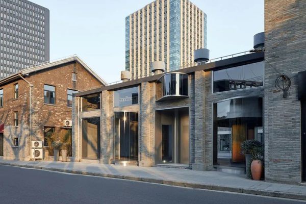 未来棱镜:全透明的沉浸式数字艺术展厅 第11339期