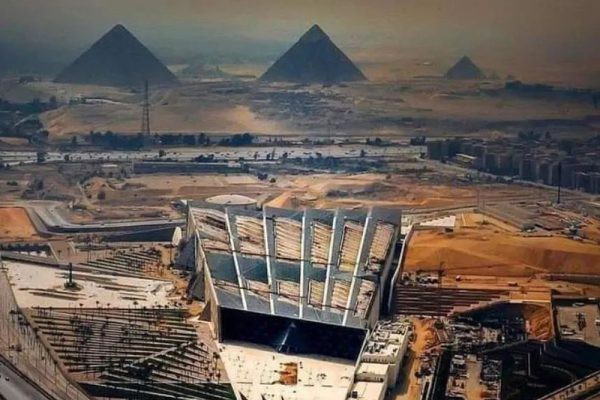 埃及全球最大博物馆,终于要开门了,耗资10亿美元,建造20年,10万藏品出展 第11317期