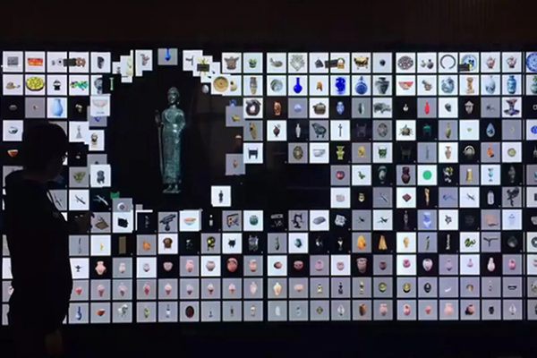 互动照片墙在展厅中使用主要用了哪些技术?