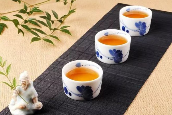 石见念什么-中国最美的10篇古文,一生至少要读一次!(建议收藏)