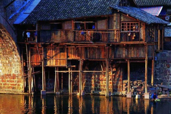 我国什么时候开始用砖瓦的-中国古代建筑史——关于中国民居的历史发展简说