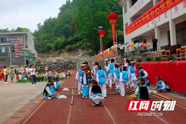 永定区沅古坪镇中心学校首届艺术周活动顺利落下帷幕