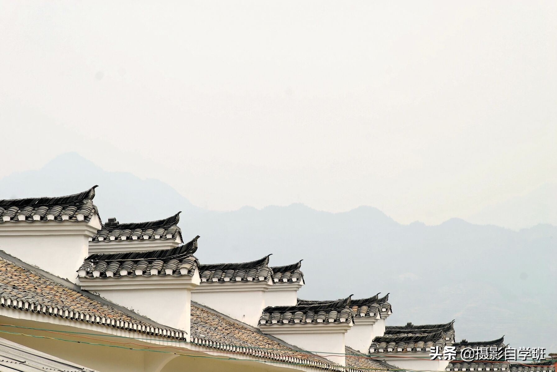 改革向纵深推进_纵深_线描天空云彩纵深